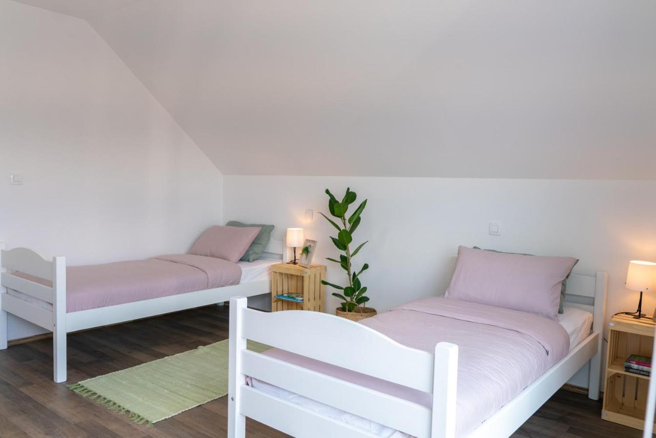 Villa Cerknisko Jezero Cerknica Ngoại thất bức ảnh
