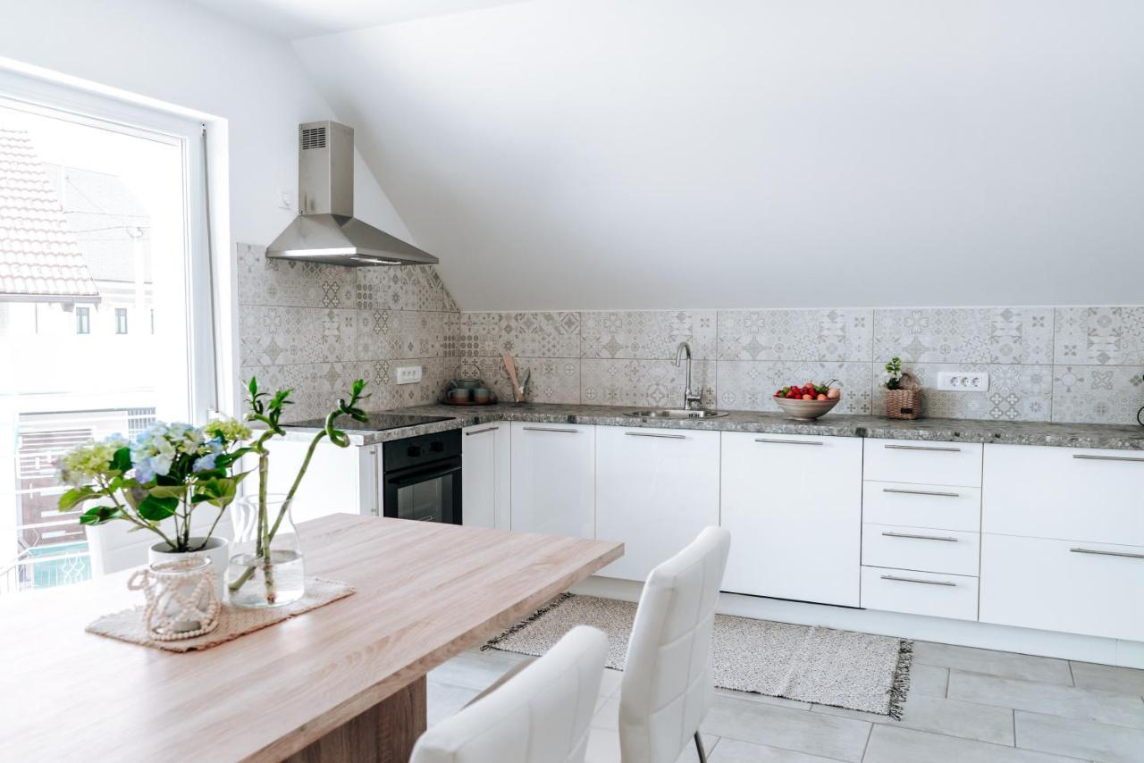 Villa Cerknisko Jezero Cerknica Ngoại thất bức ảnh
